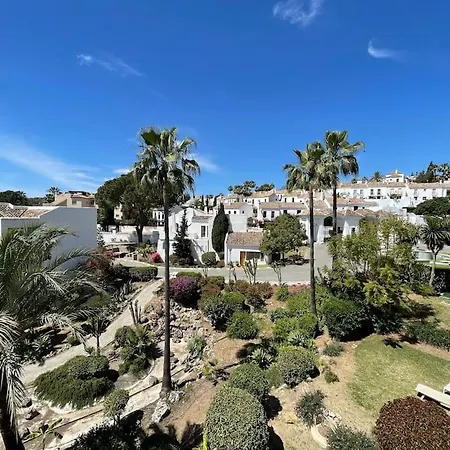 Moderno Apartamento Daire Marbella